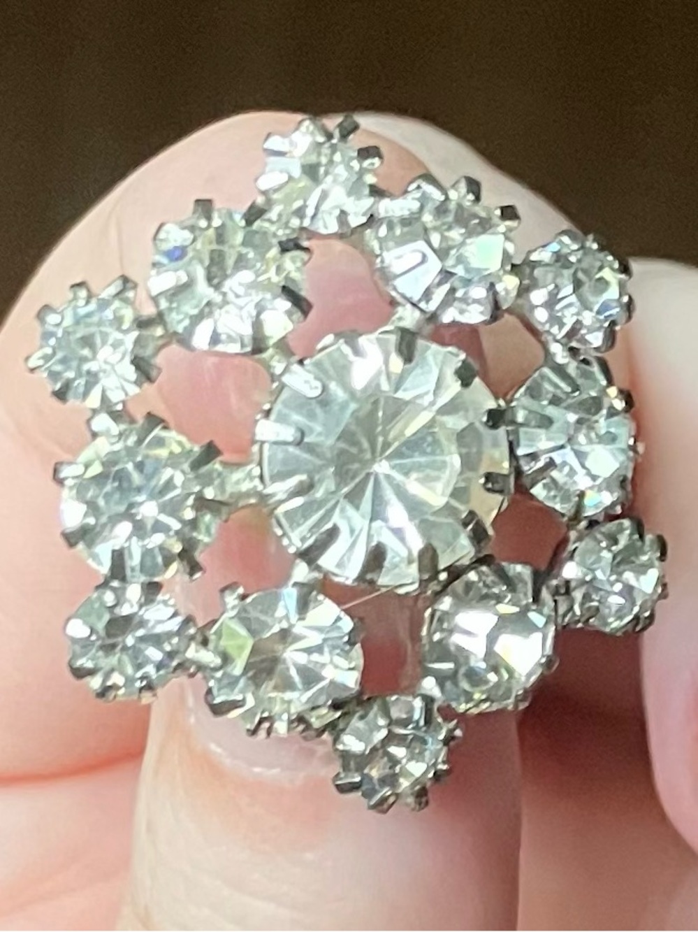 Vintage rhinestone starburst/flower cluster shank button